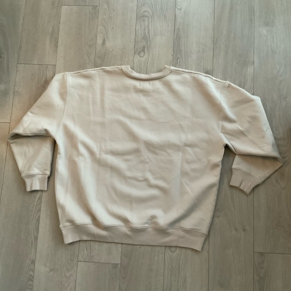 Aritzia Wilfred Free Oversize Crew - Picture 2 of 7